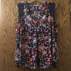 Daniel rainn crochet detail flowered tank